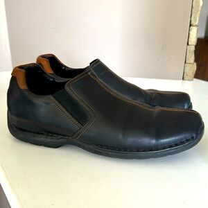 Men’s size 12 Cole Haan shoes, minor scuff on tip:see photos), good condition!